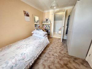 Bedroom- click for photo gallery